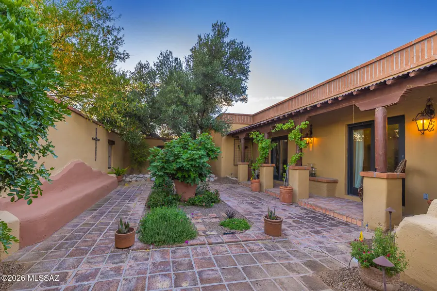 5545 N Entrada Quince, Tucson, AZ 85718 - #3