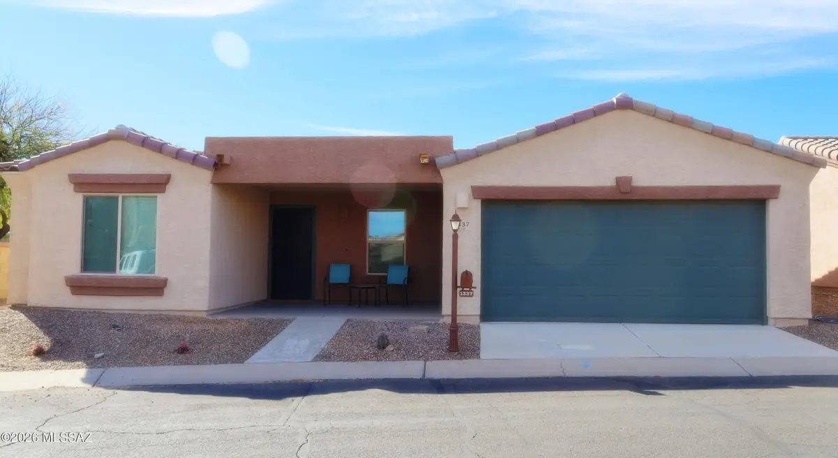 1337 W Vuelta Del Yunque, Sahuarita, AZ 85629 - #1