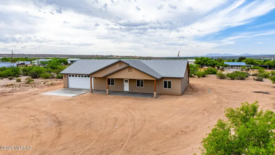 1237 E Desert Sky, Benson, AZ 85602 - #2