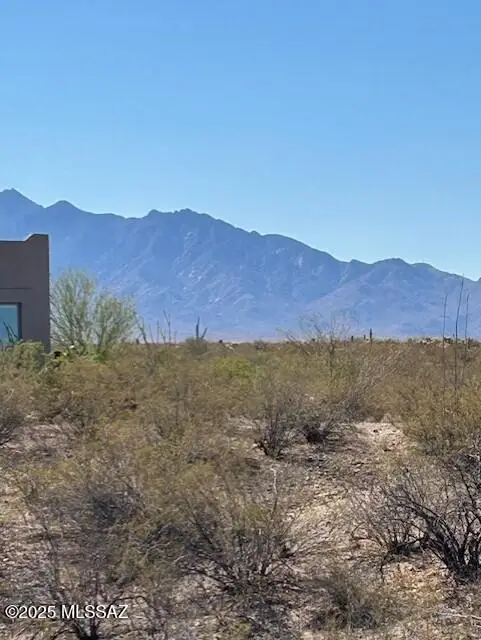 2046 E Old Stone House, Sahuarita, AZ 85629 - #1