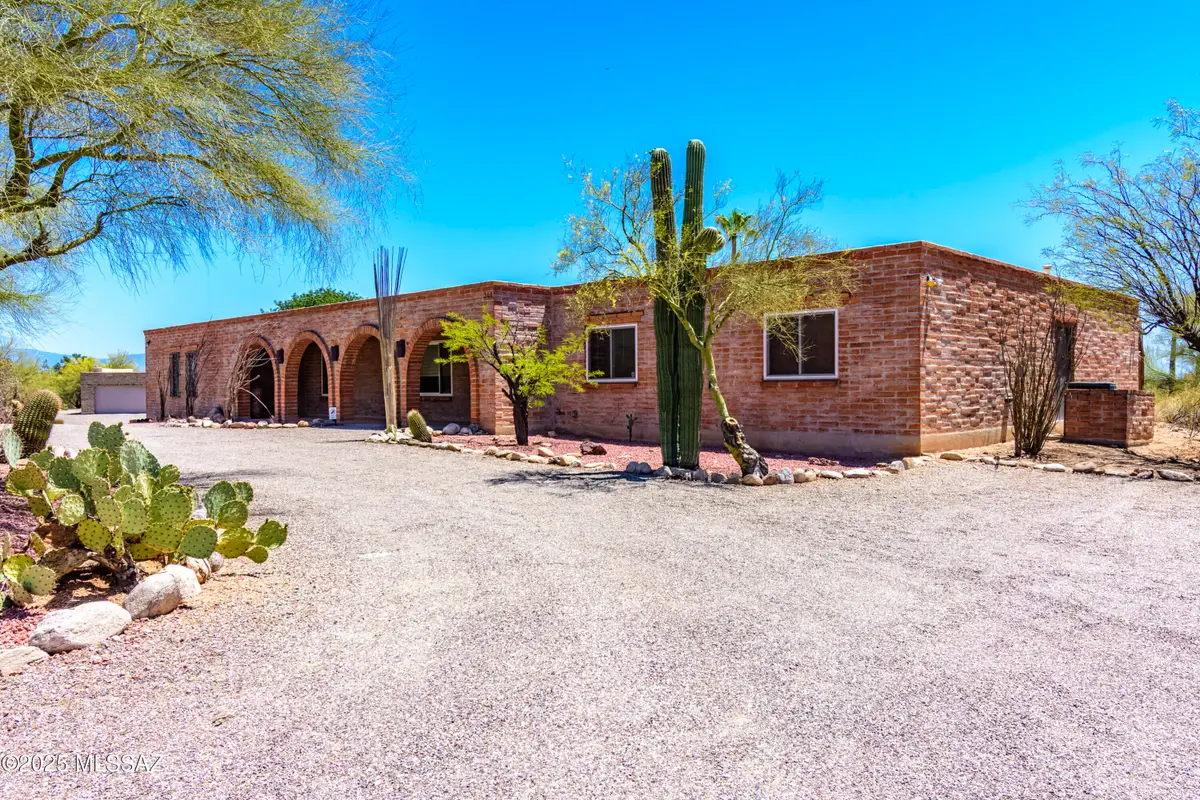 1300 E Va Entrada, Tucson, AZ 85718 - #1