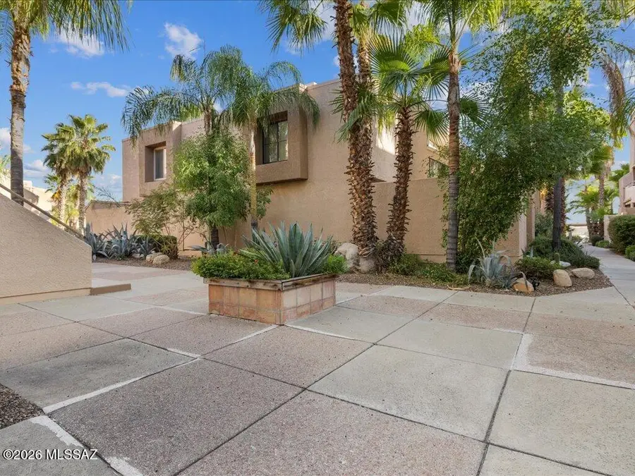 5675 N Camino Esplendora, Tucson, AZ 85718 - #2