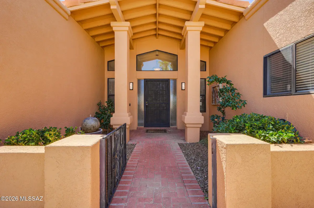 251 W Calle Frambuesa, Green Valley, AZ 85614 - #1