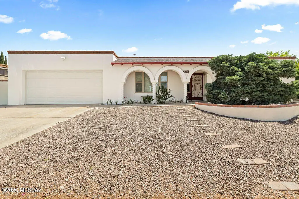 2201 S Hearthstone, Tucson, AZ 85710 - #1