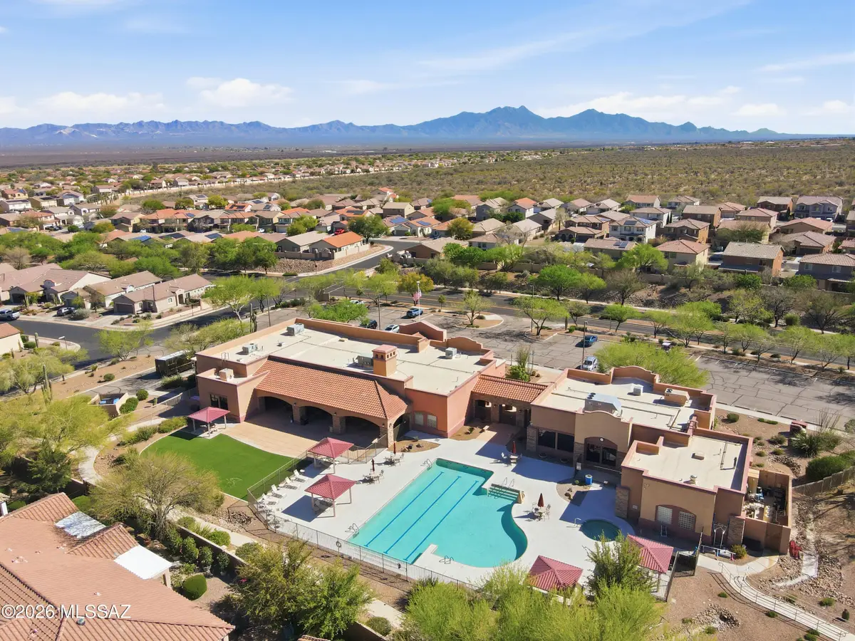 553 W Calle Media Luz, Sahuarita, AZ 85629 - #1