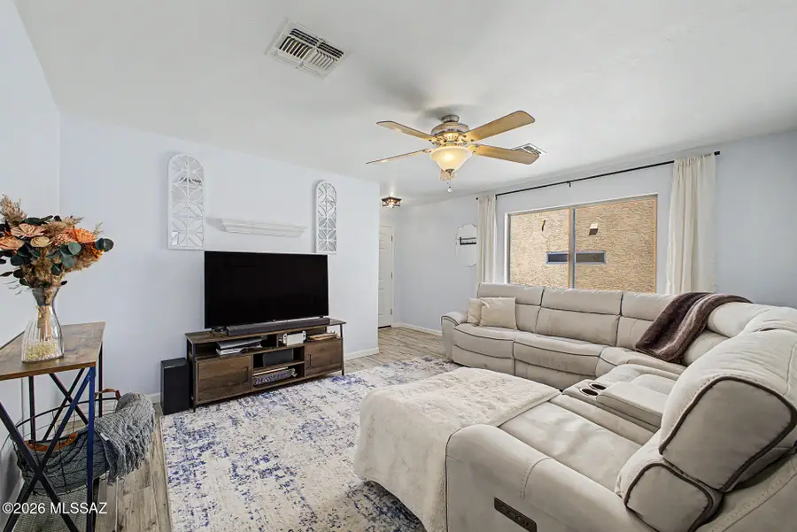 681 W Ash Ridge, Green Valley, AZ 85614 - #2