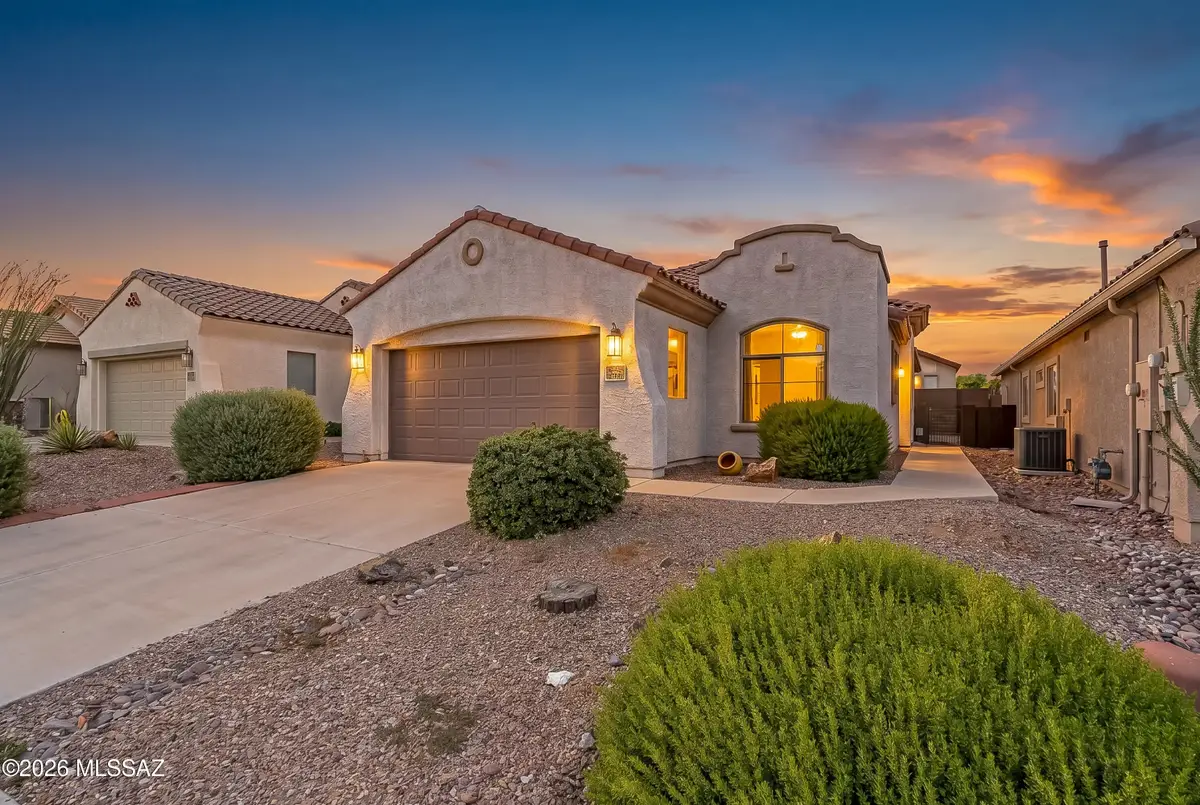 468 W Calle Media Luz, Sahuarita, AZ 85629 - #1