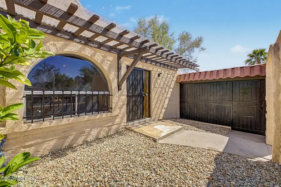 5250 N Pueblo Villas, Tucson, AZ 85704 - #3