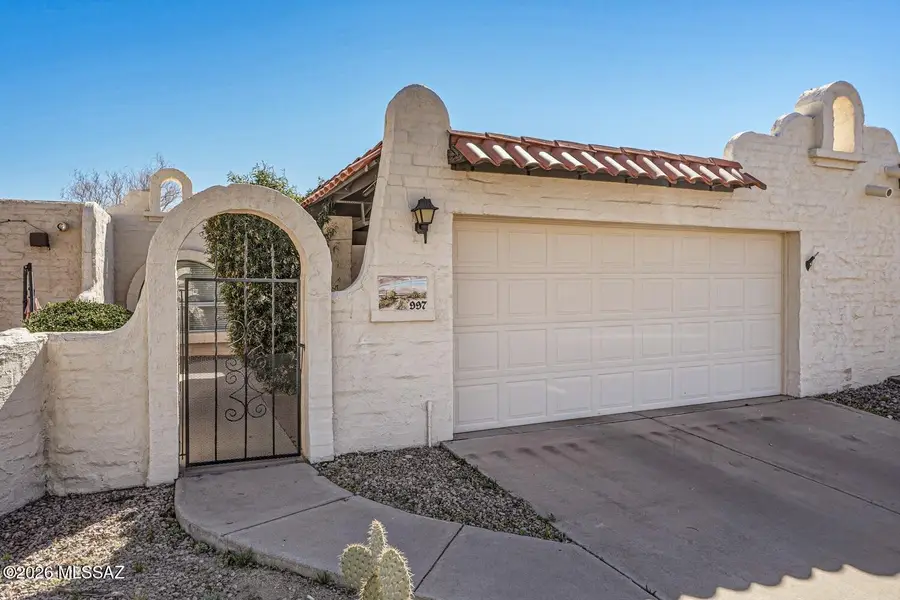 997 W Calle Del Regalo, Green Valley, AZ 85614 - #2