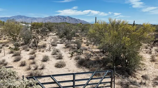 9888 N Carolanne, Tucson, AZ 85742