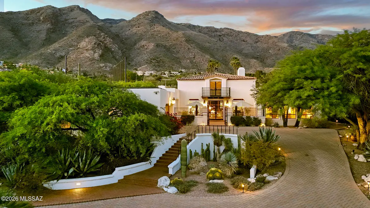 6631 N Los Leones, Tucson, AZ 85718 - #1
