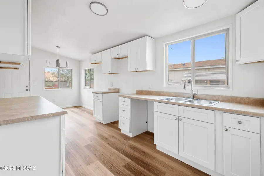 744 W Simmons, Tucson, AZ 85705 - #2