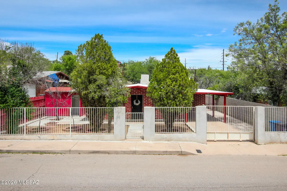 704 W Western, Nogales, AZ 85621 - #1