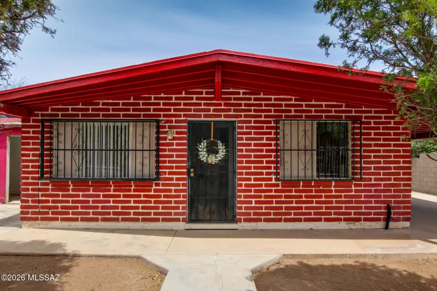 704 W Western, Nogales, AZ 85621 - #2