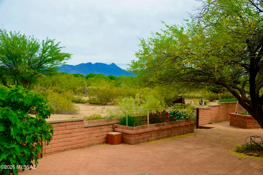 747 S La Huerta, Green Valley, AZ 85614 - #3
