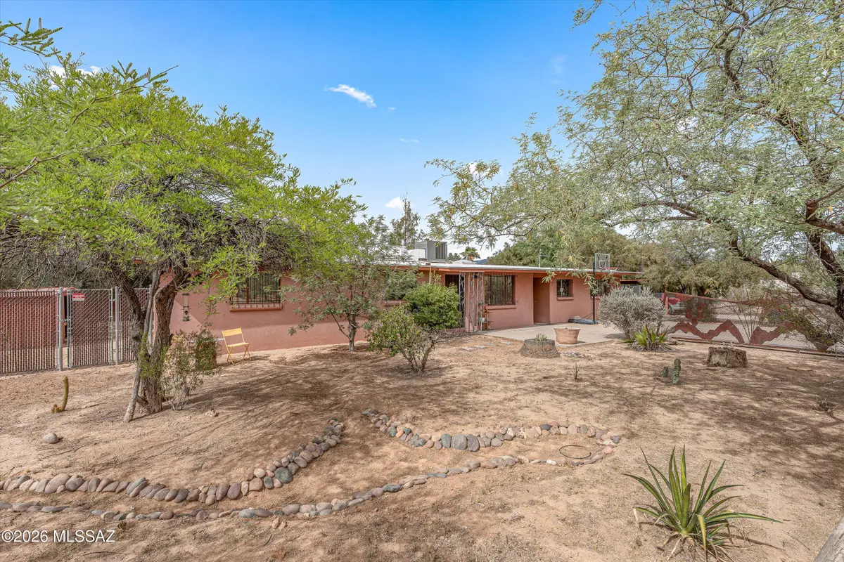 4401 E Flower, Tucson, AZ 85712 - #1