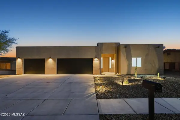 121 W Calle Escudilla, Green Valley, AZ 85614