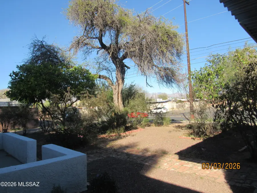 2709 N Alvernon, Tucson, AZ 85712 - #2
