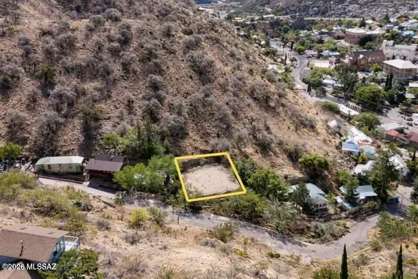 34 Art, Bisbee, AZ 85603