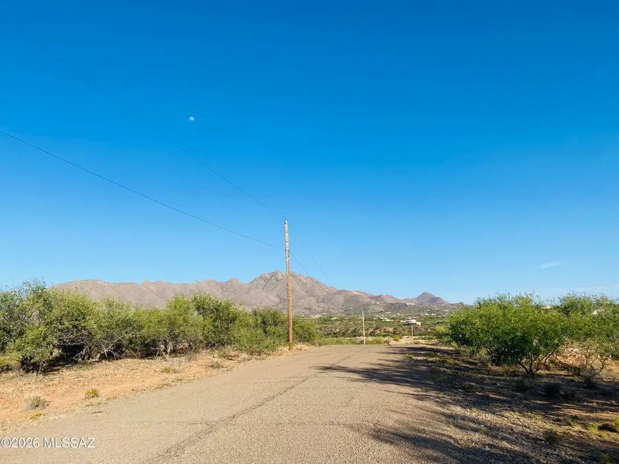 1712 Via Hungria, Rio Rico, AZ 85648 - #3