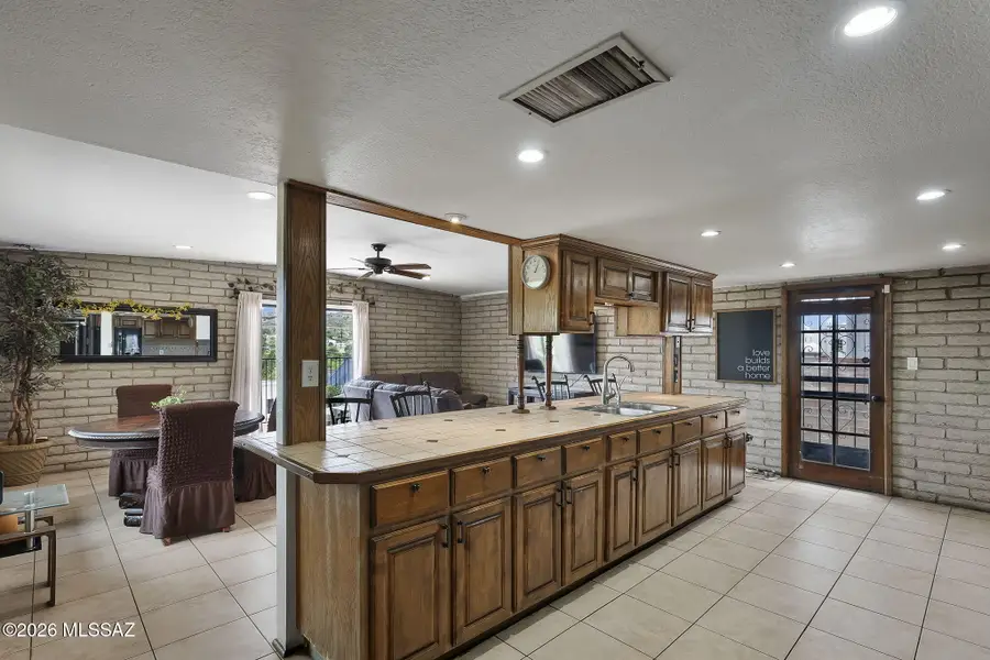 693 N Sierra, Nogales, AZ 85621 - #3