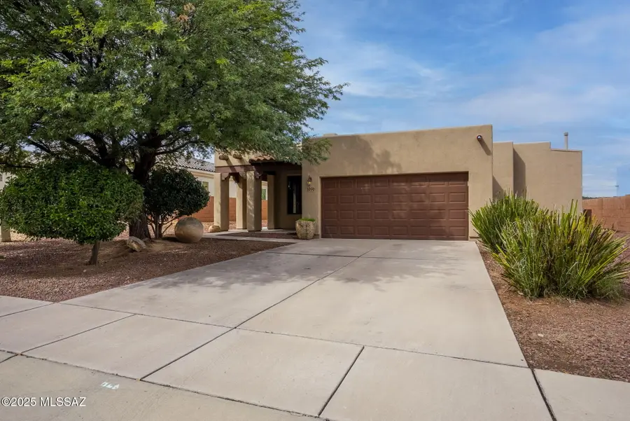 1096 Vista De Los Alamos, Rio Rico, AZ 85648 - #2