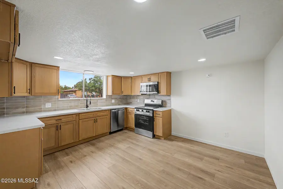 5025 E Evergreen, Sierra Vista, AZ 85635 - #3
