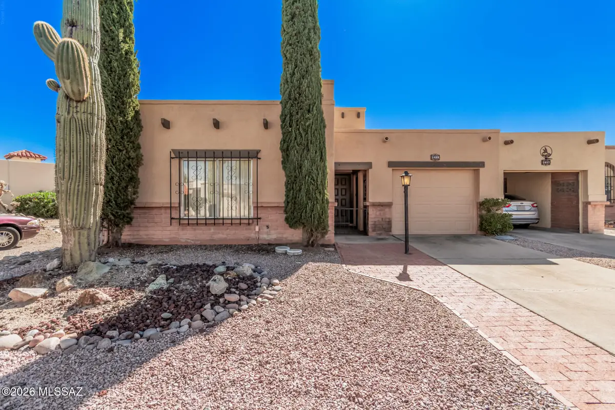 1409 W Calle Mendoza, Green Valley, AZ 85622 - #1