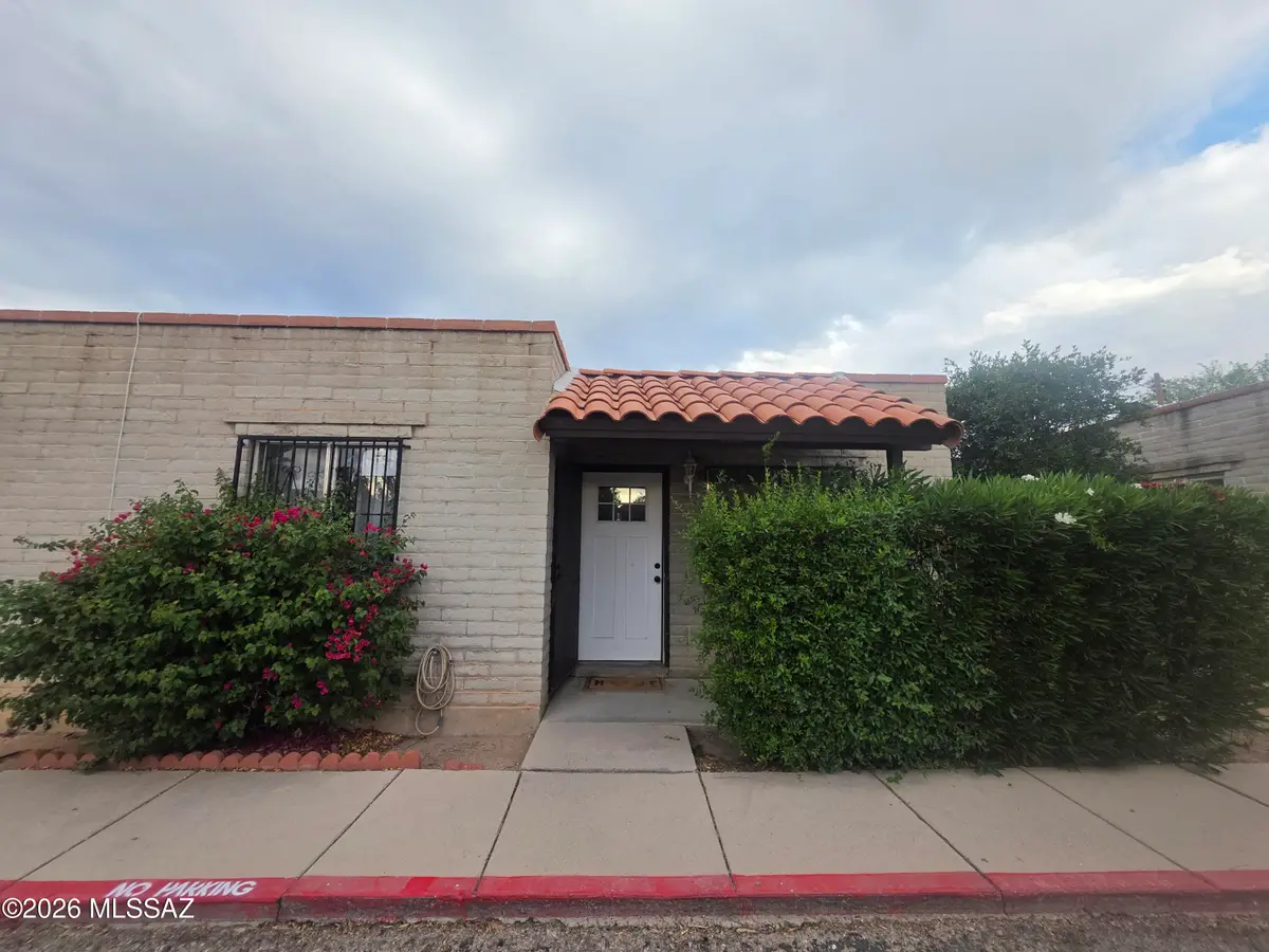 211 W Roger, Tucson, AZ 85705 - #1