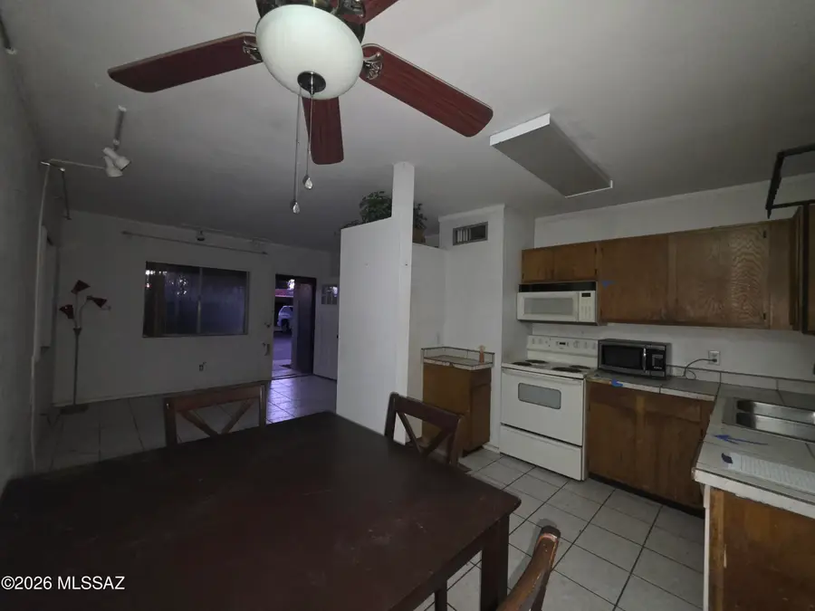211 W Roger, Tucson, AZ 85705 - #2