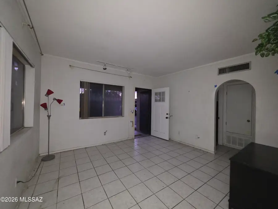211 W Roger, Tucson, AZ 85705 - #3
