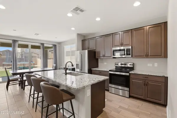 6712 E Via Arroyo Largo, Tucson, AZ 85756