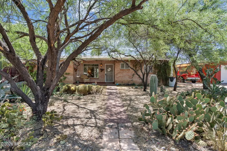 5742 E Fairmount, Tucson, AZ 85712 - #2