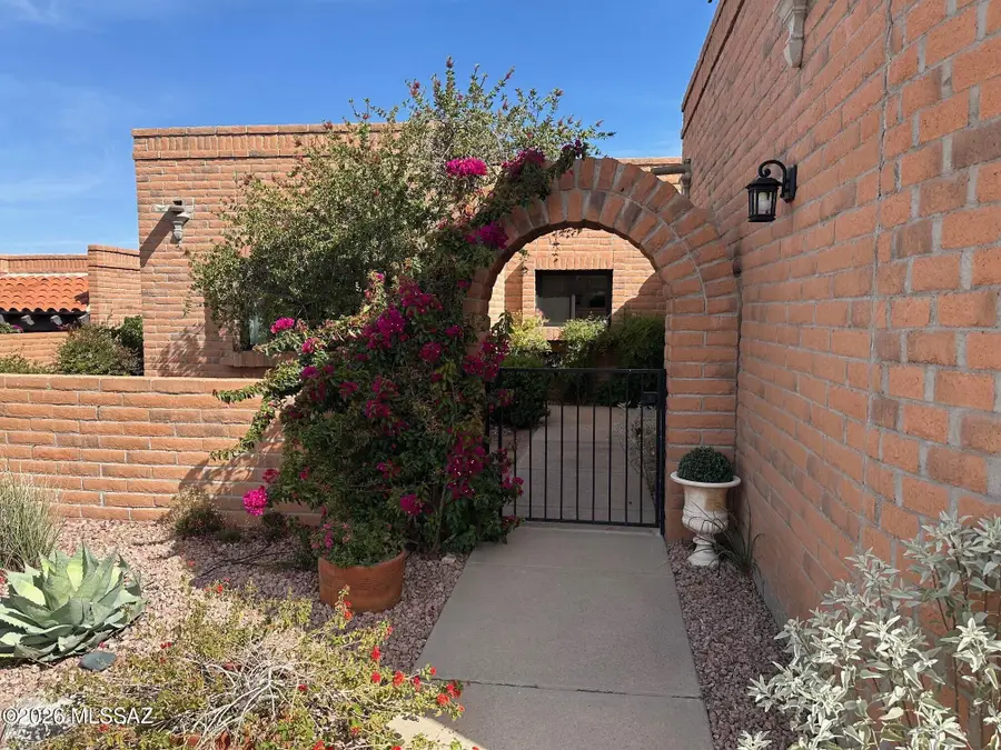 1951 W Hickory Hollow, Tucson, AZ 85704 - #2