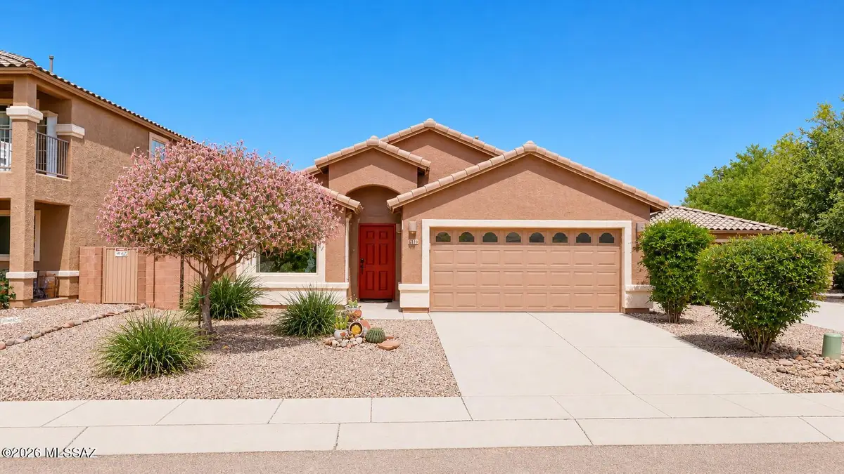 114 S Beyerville, Sahuarita, AZ 85629 - #1