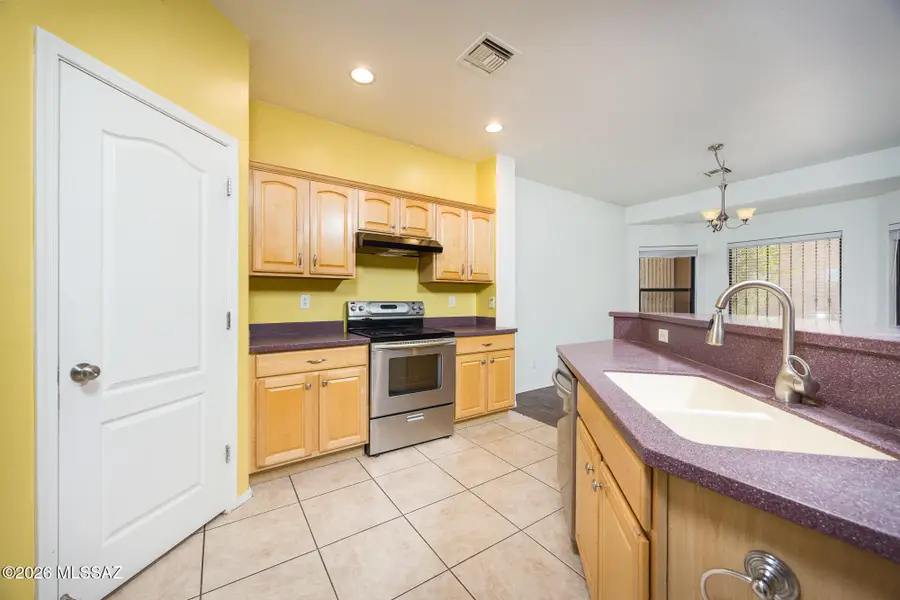 222 E Calle Del Capullo, Green Valley, AZ 85614 - #2