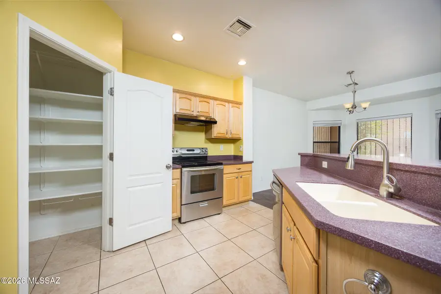 222 E Calle Del Capullo, Green Valley, AZ 85614 - #3