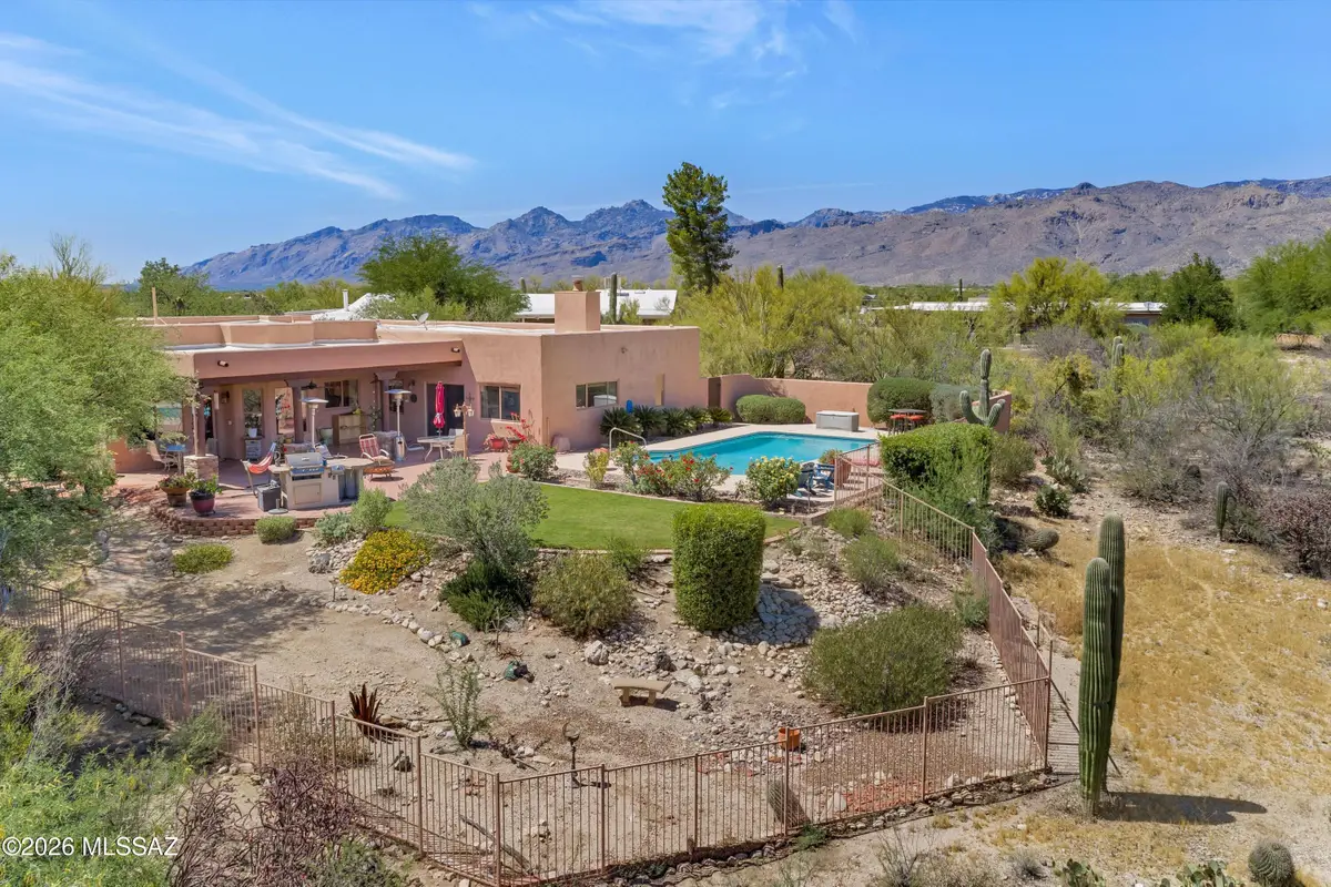 2210 N Arbor Vista, Tucson, AZ 85749 - #1