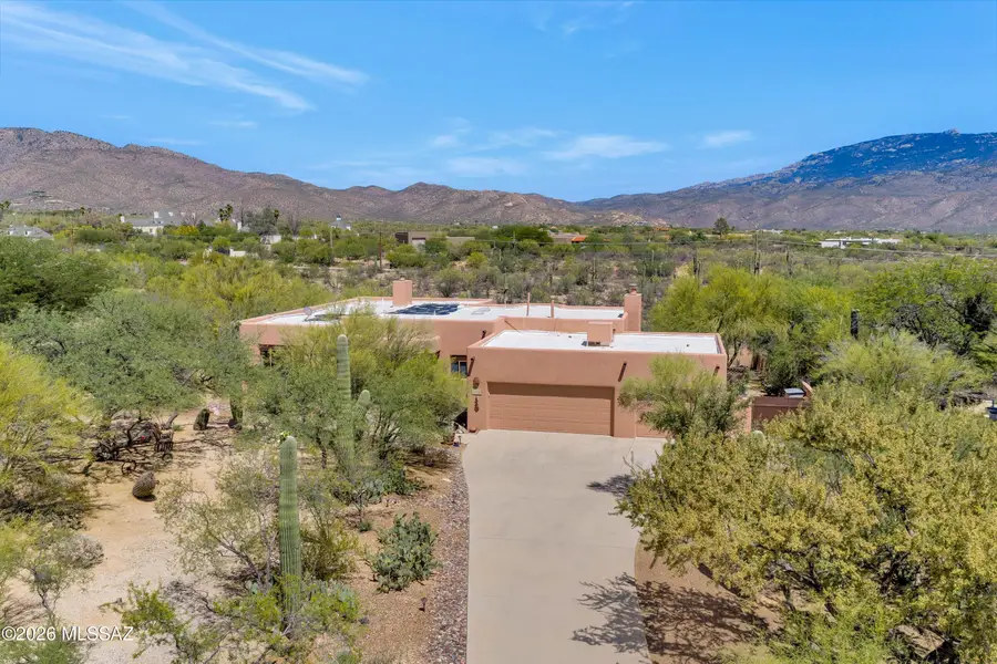 2210 N Arbor Vista, Tucson, AZ 85749 - #2