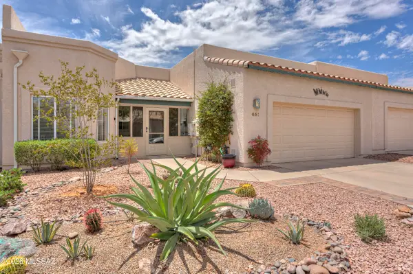 651 W Camino Del Bondadoso, Green Valley, AZ 85614