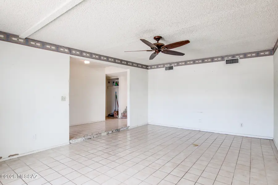 9352 E Palm Tree, Tucson, AZ 85710 - #3