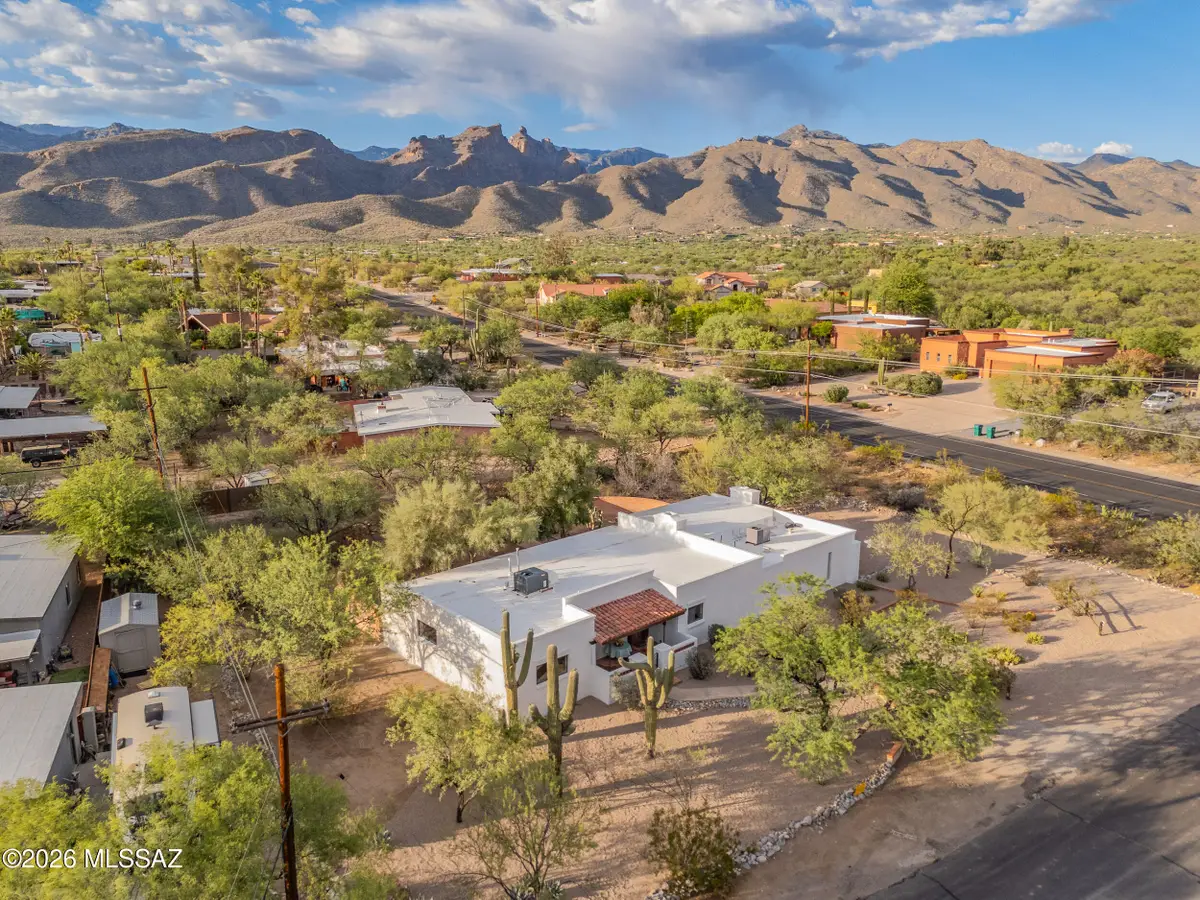 8951 E Summer, Tucson, AZ 85749 - #1