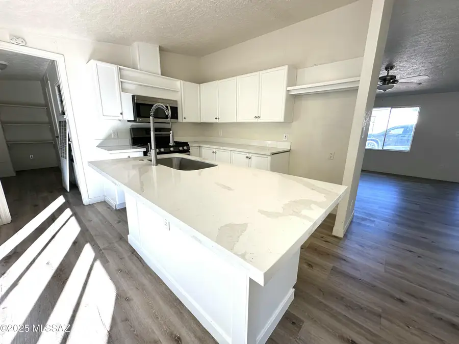 4084 E White Water, Tucson, AZ 85706 - #3
