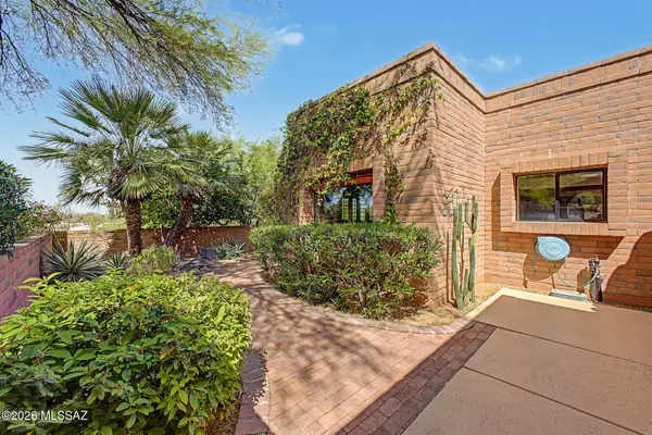 2025 W Ashbrook, Tucson, AZ 85704