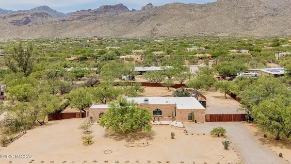 10341 E Calle Descanso, Tucson, AZ 85749
