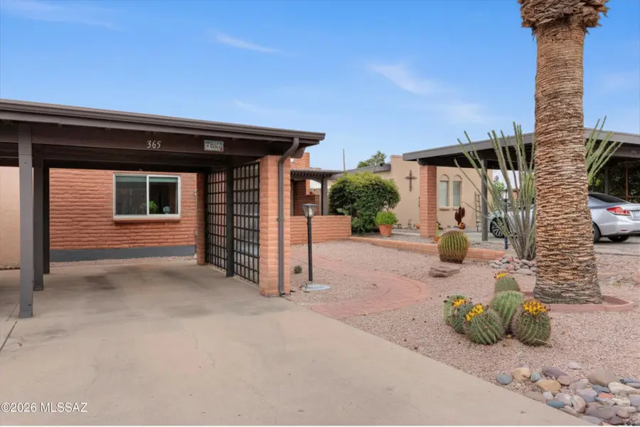 365 W Calle De La Amistad, Green Valley, AZ 85614 - #3