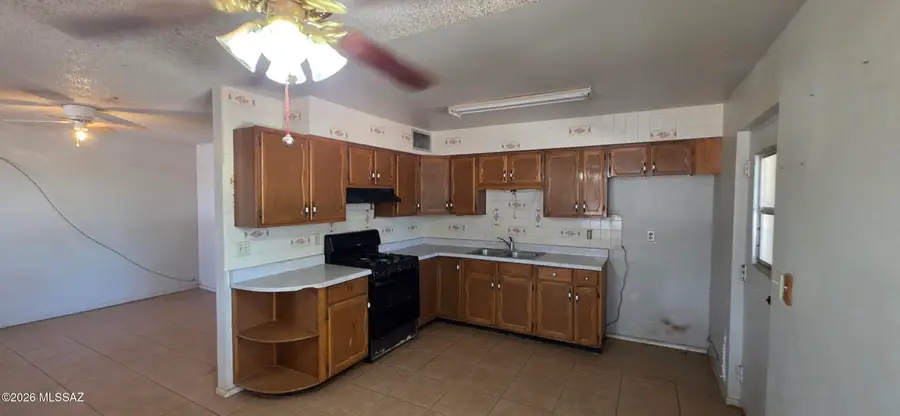 28660 S Cerro Pelon, Amado, AZ 85645 - #2
