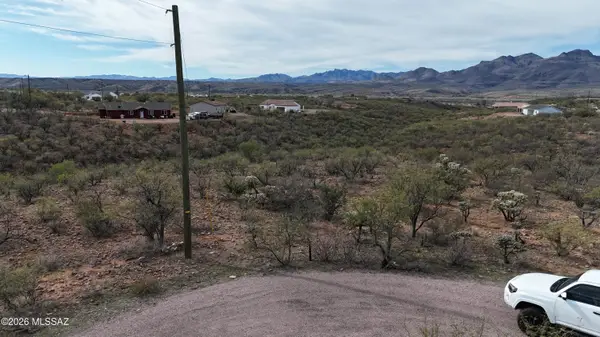 40 Calzada, Rio Rico, AZ 85648