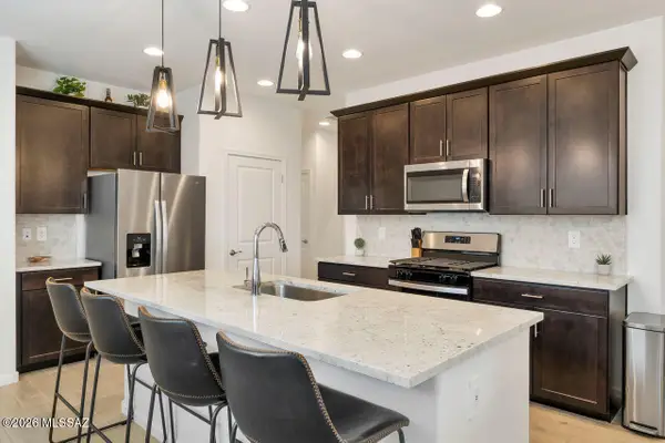 11014 S Rila, Vail, AZ 85641