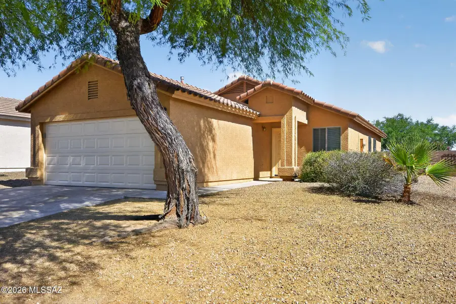 684 W Echo Mesa, Green Valley, AZ 85614 - #2